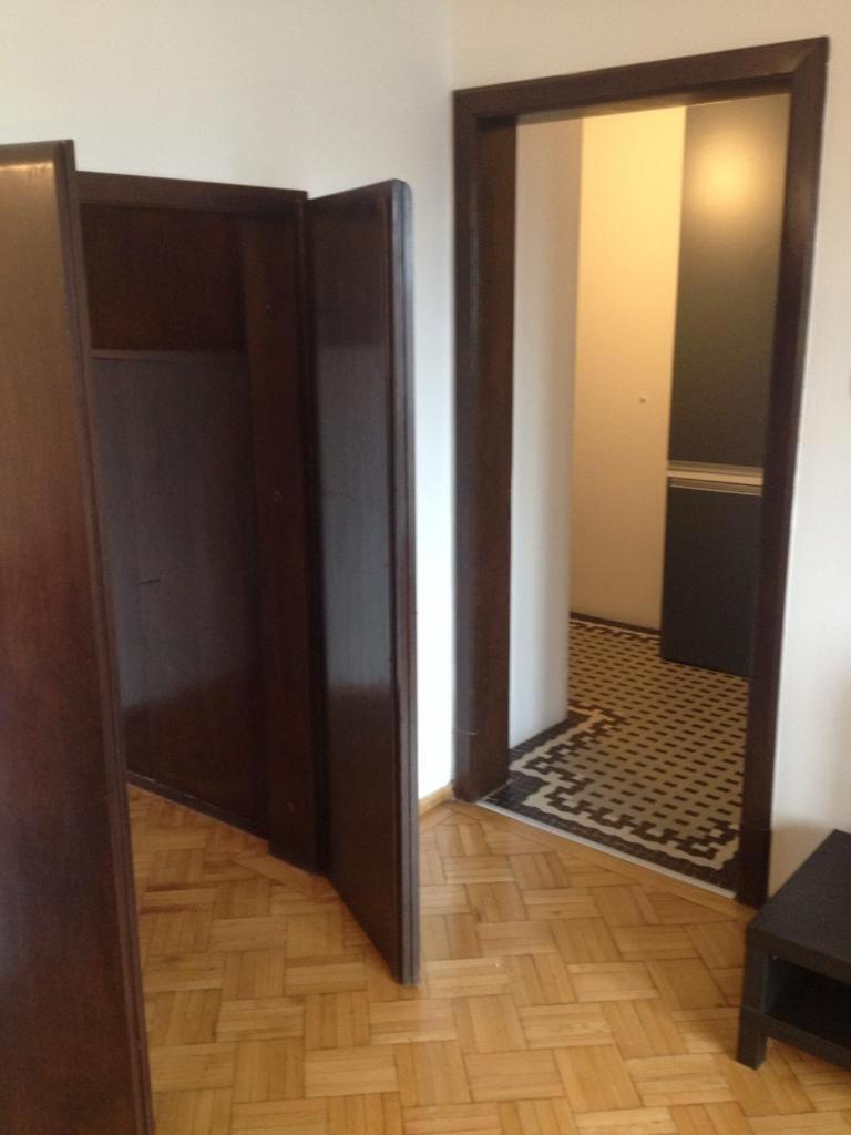 Central Studio Across From Intercontinental Bucharest Luaran gambar