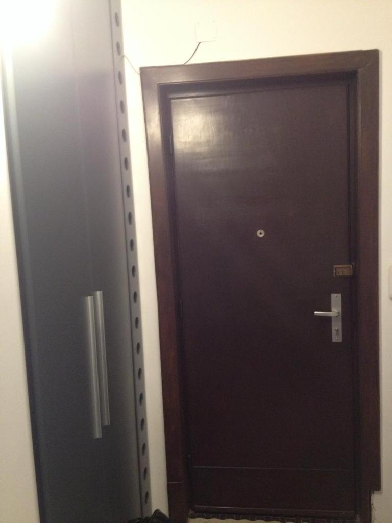 Central Studio Across From Intercontinental Bucharest Luaran gambar